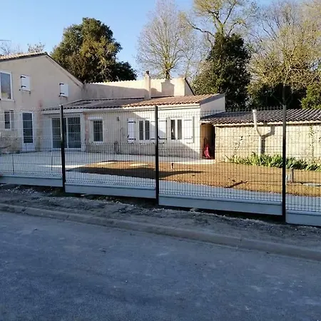 La Charentaise Гостевой дом Tonnay-Charente